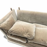 Beautiful Knole model canapé in velvet.