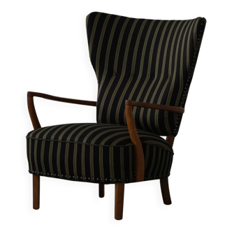 Danish mid-century chaise longue with a convertible backrest in oak, Viggo Boesen, 1950s.