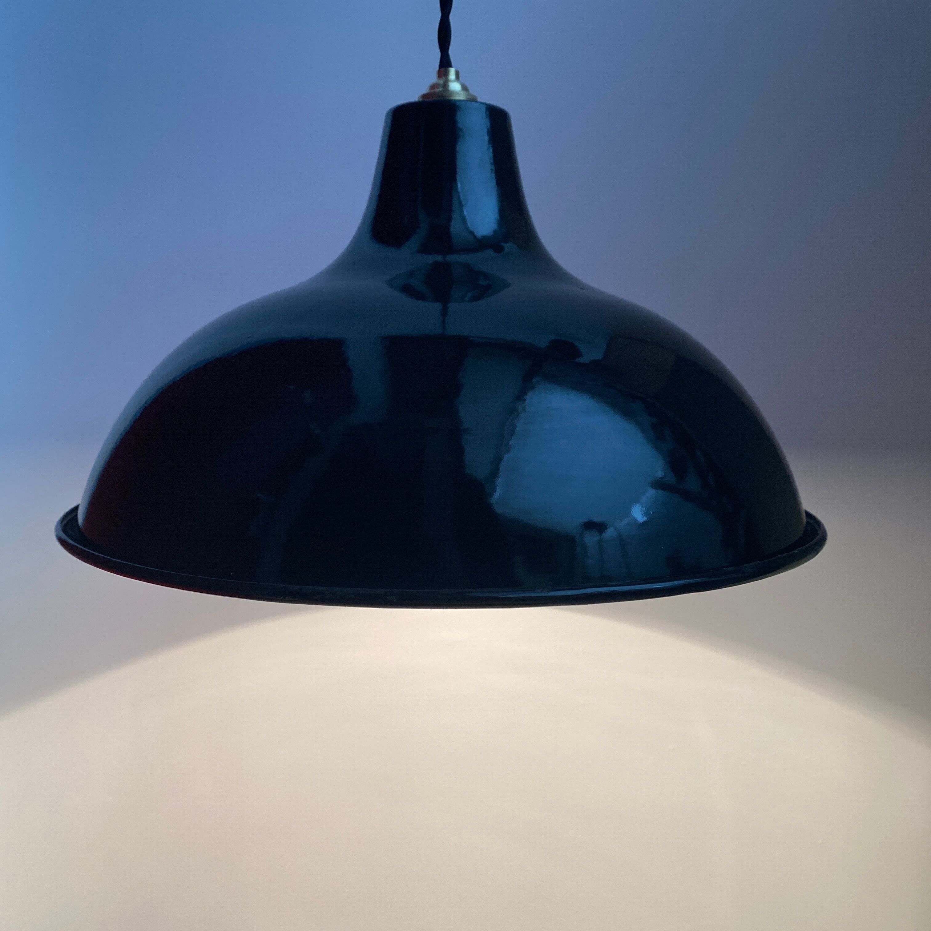 Lot 2 antique industrial lampes hanging emaillee 36 cm