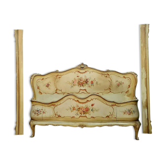 Louis XV Venetian basket bed in lacquered and polychrome wood around 1900