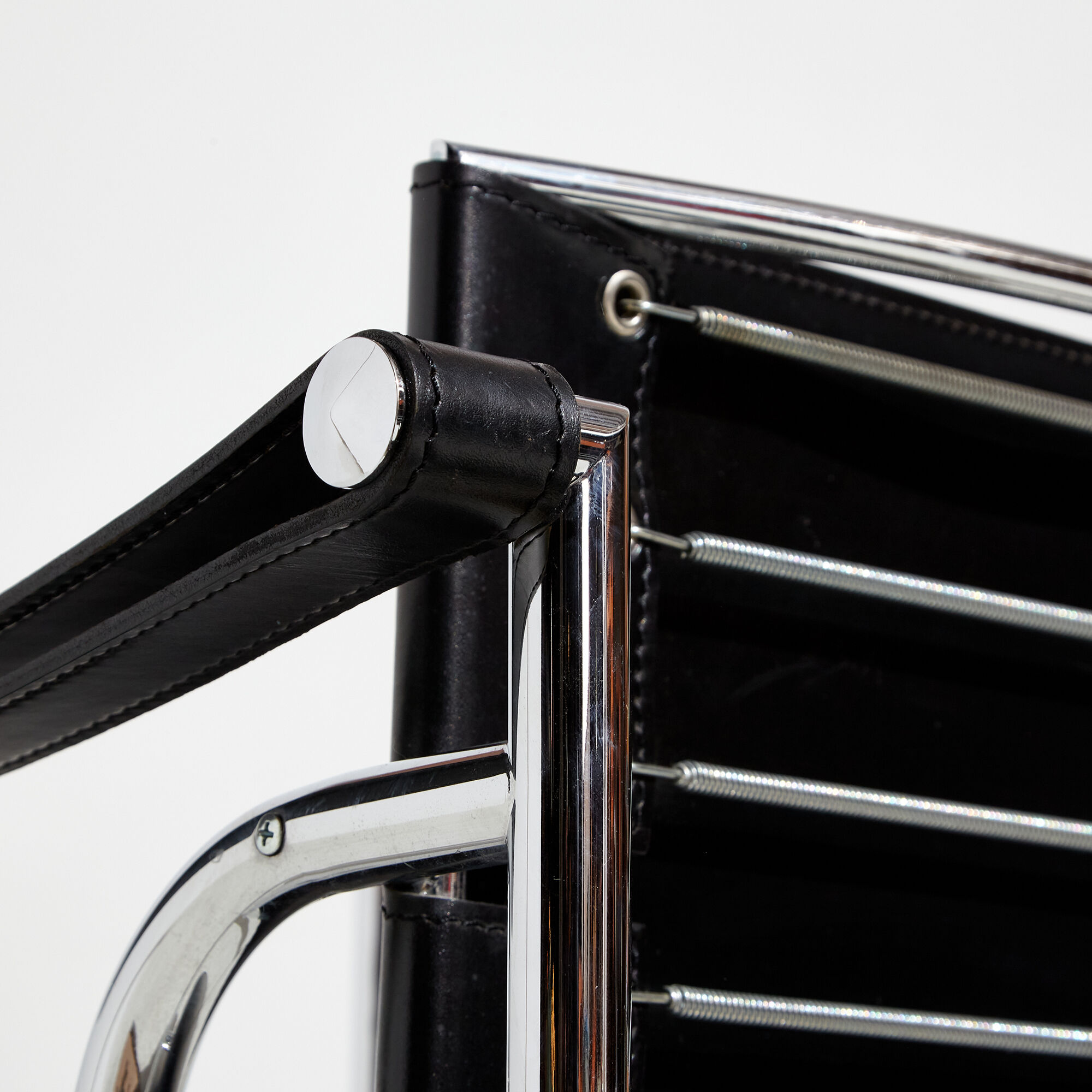 Lc1 leather armchair by le corbusier for cassina