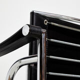 Lc1 leather armchair by le corbusier for cassina