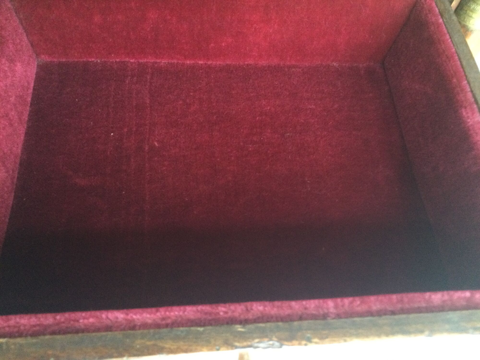 Chest of drawer empire style furniture