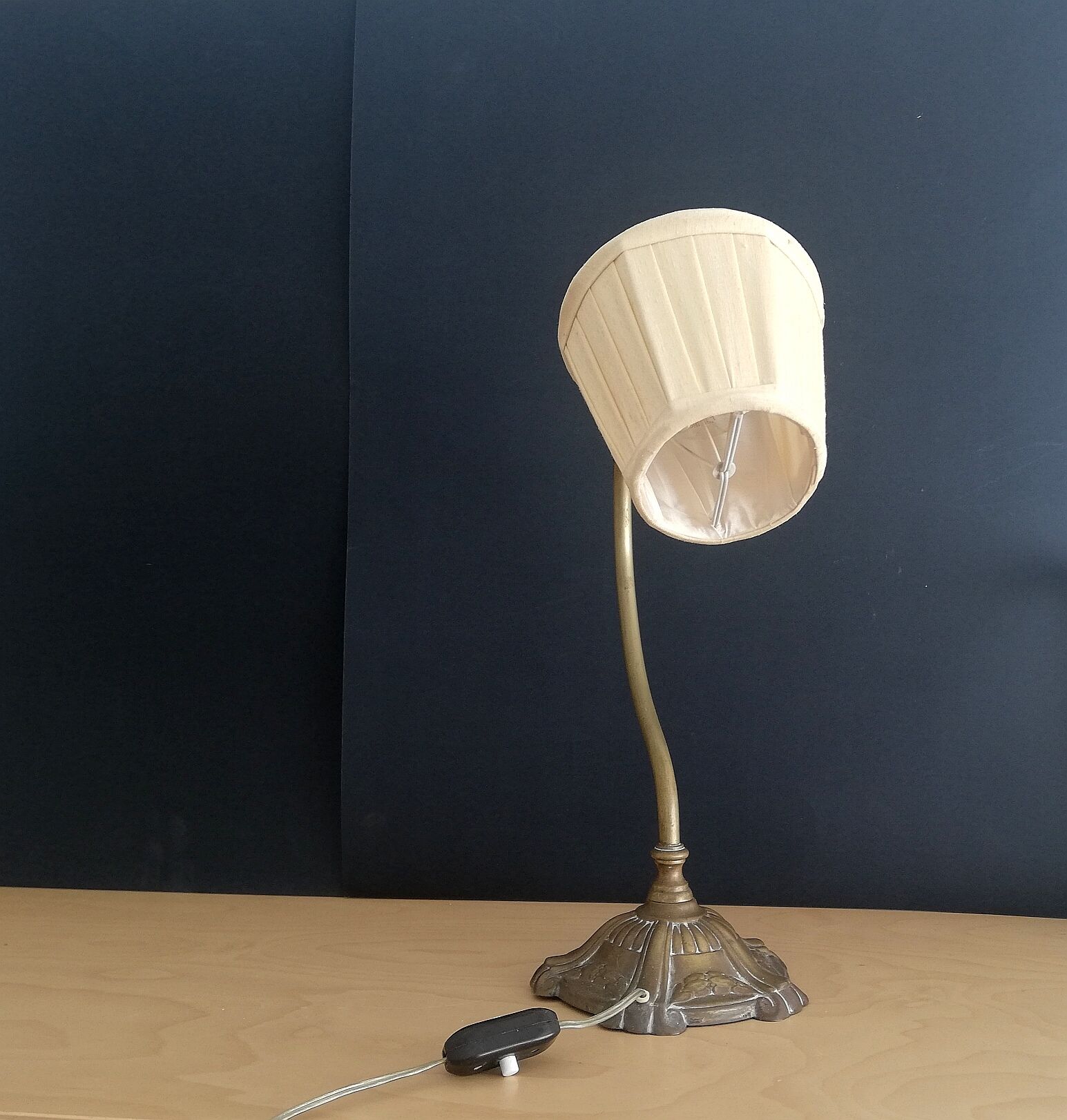 Antique Art Nouveau swan neck table lamp in brass