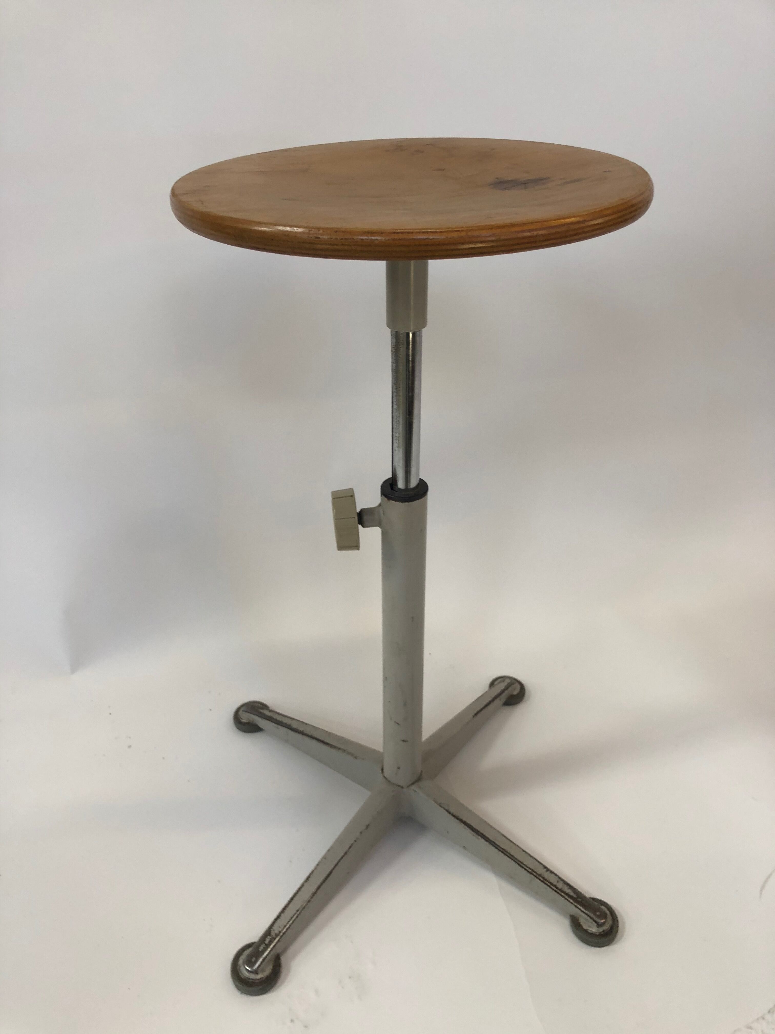 Vintage stool work tabouret by Friso Kramer Ahrend de Cirkel