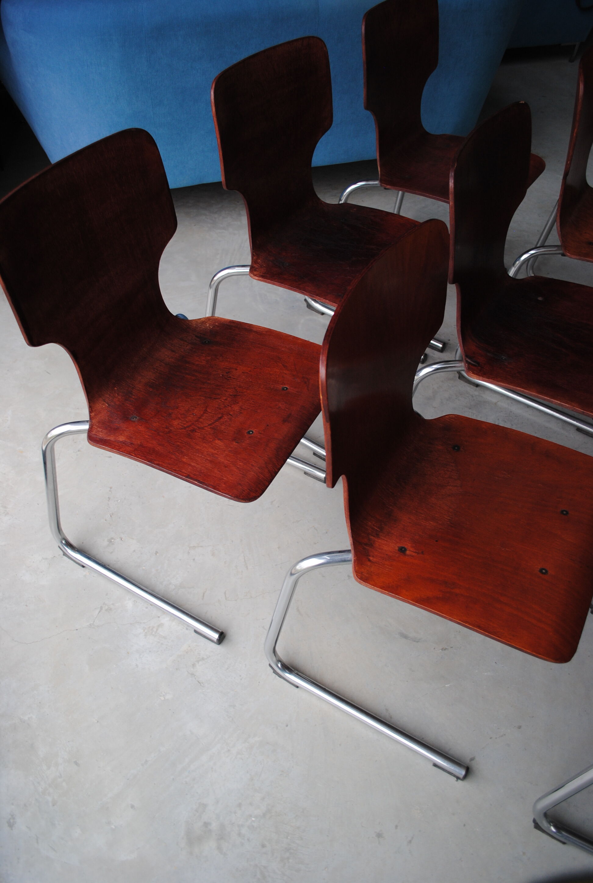 Lot de 9 chaises style Pagolz