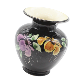 Ceramic vase flowers