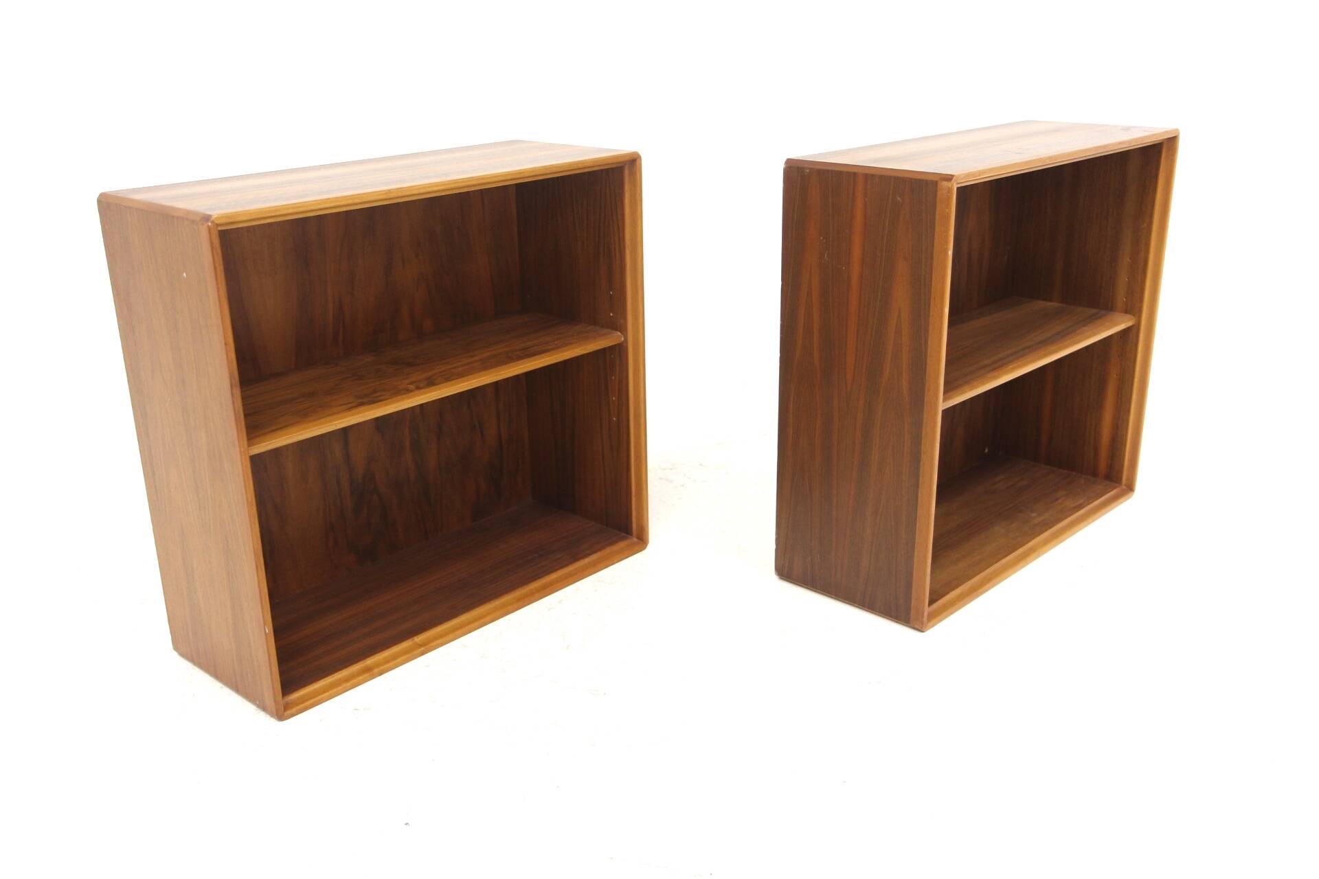 Set of 2 "Facett" walnut bedside tables, Bertil Fridhagen, Bodafors, Sweden, 1960