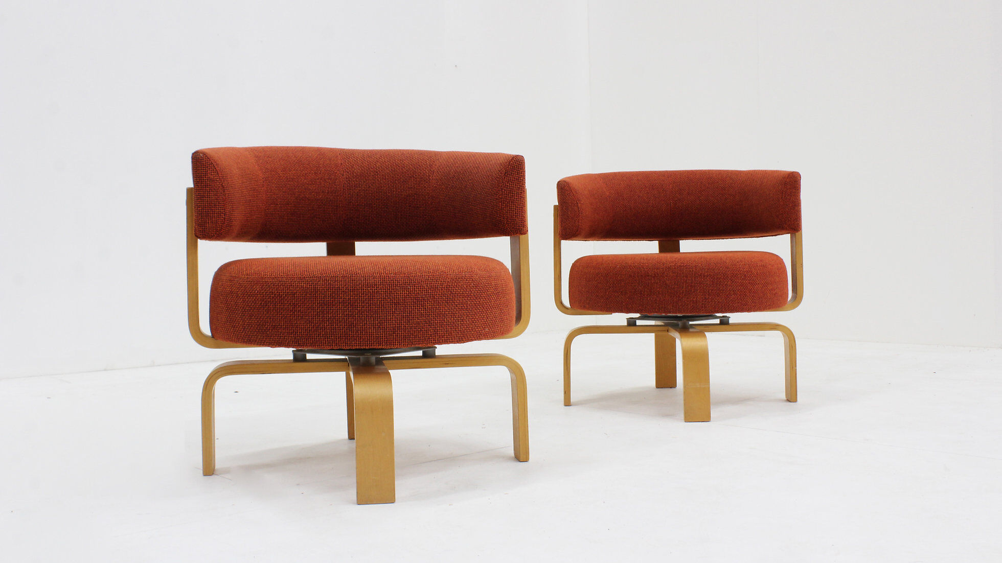 Set Fridene swivel armchairs by Carina Bengs for Ikea