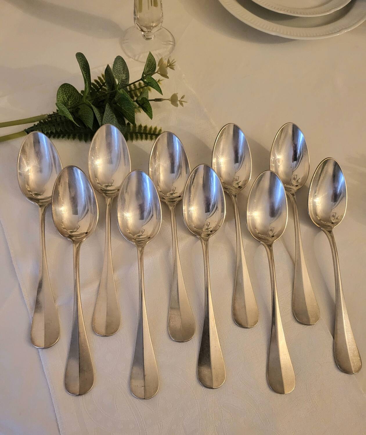 10 silver plated metal table spoons
