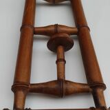 Retractable vintage hook