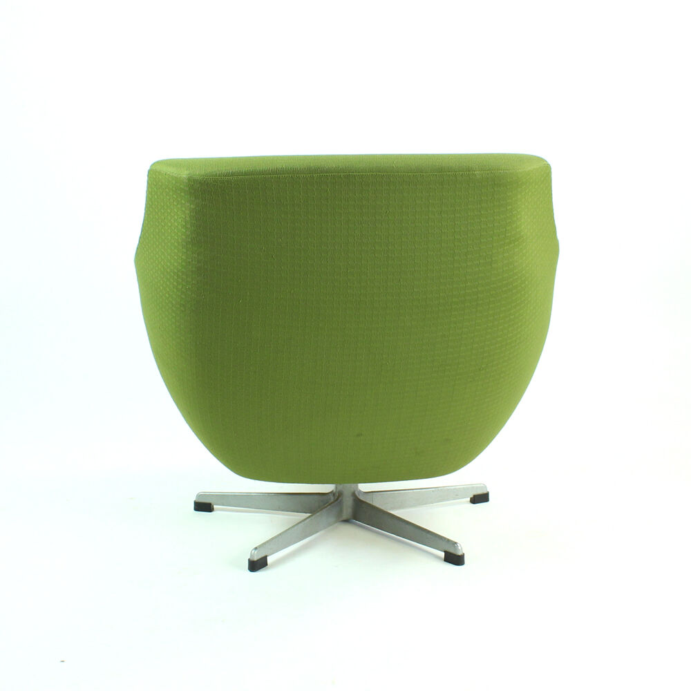 Fauteuil vert du milieu du siècle par Up Zavody, Tchécoslovaquie 1979