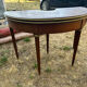 Table de jeux ancienne demi-lune