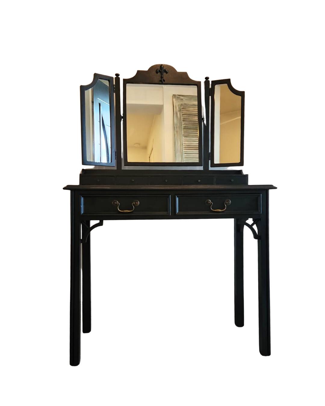 Antique dressing table