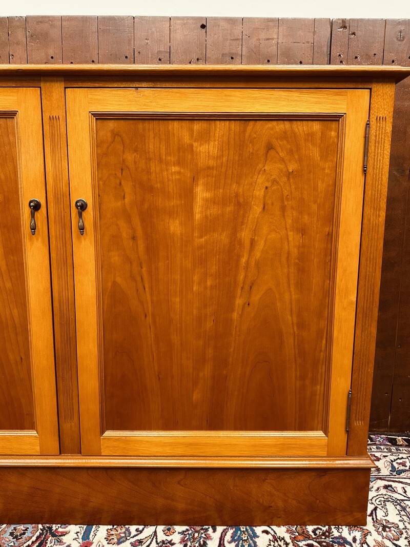 Classic English Sideboard Office Cabinet cupboard