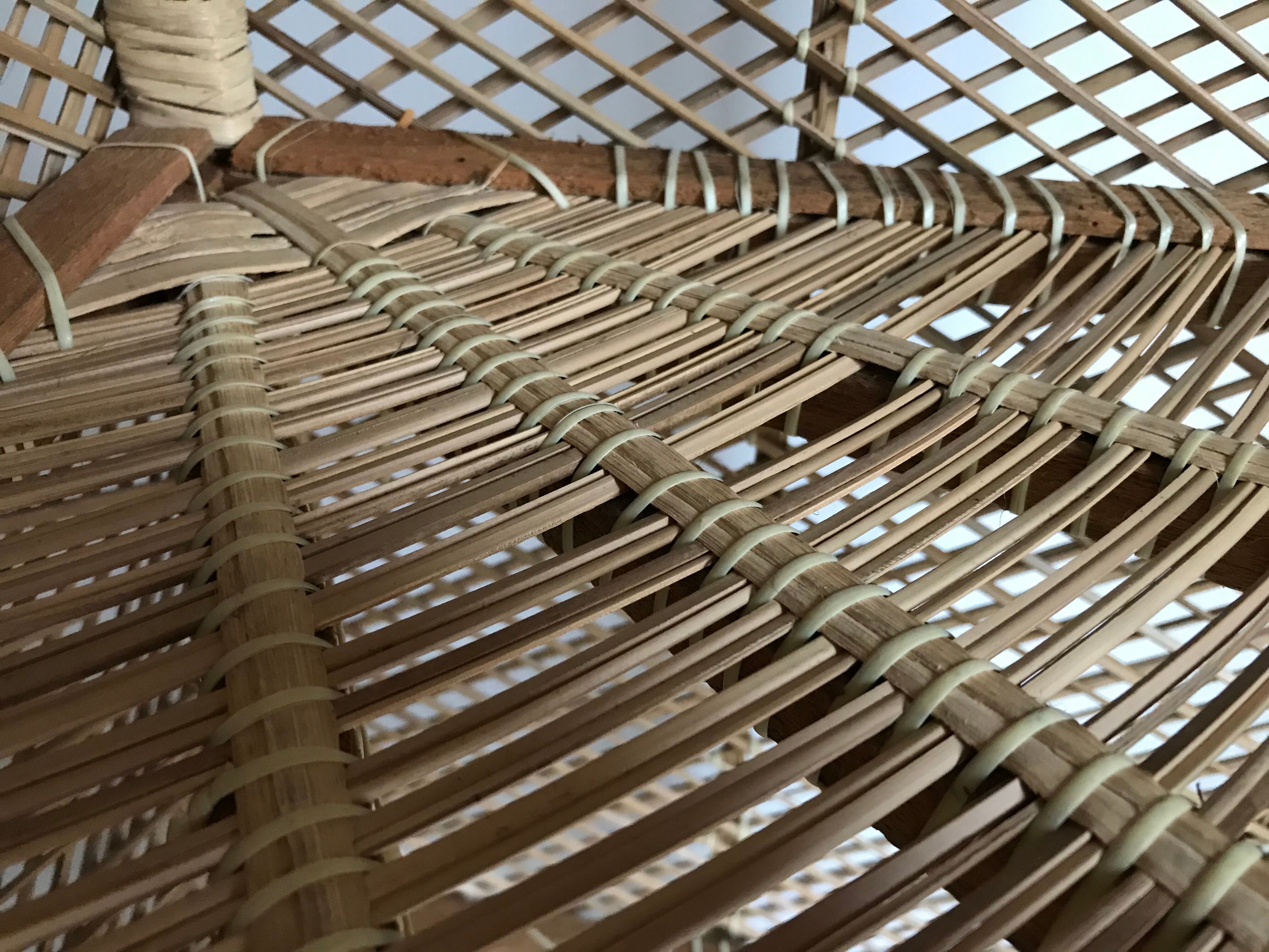 Large rattan corner shelf in Emmanuelle style