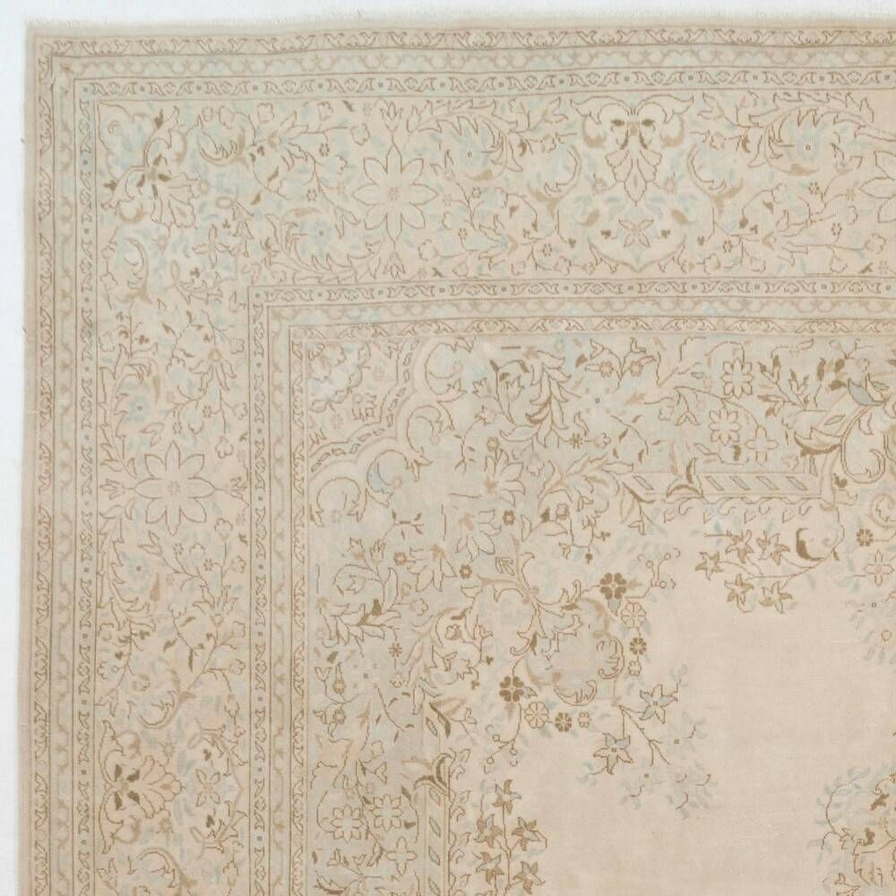 One-of-a-kind Vintage Wool Area Rug. Handmade Turkish Large Carpet for Farmhouse & Country Style Decoration