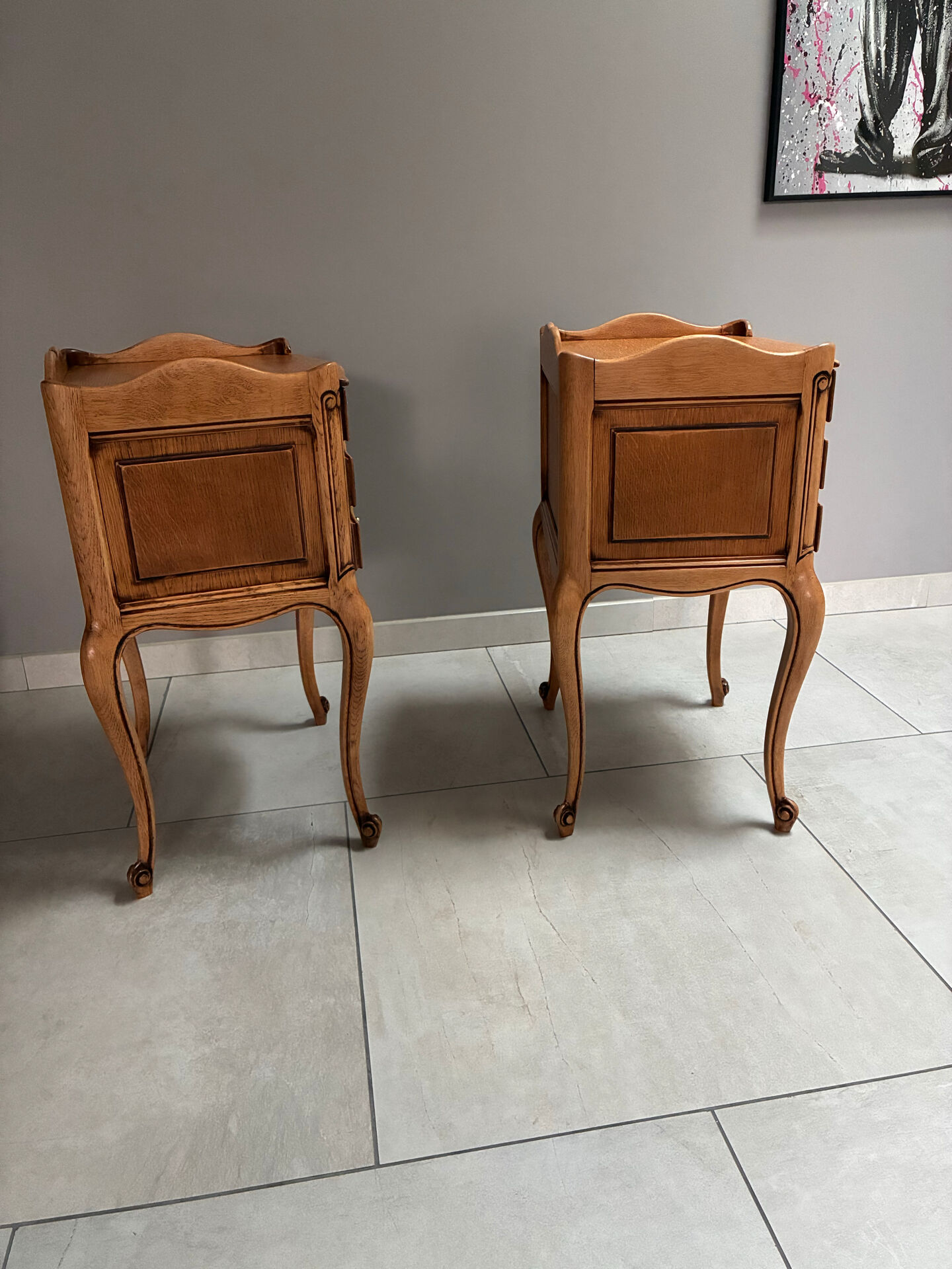 Bedside table