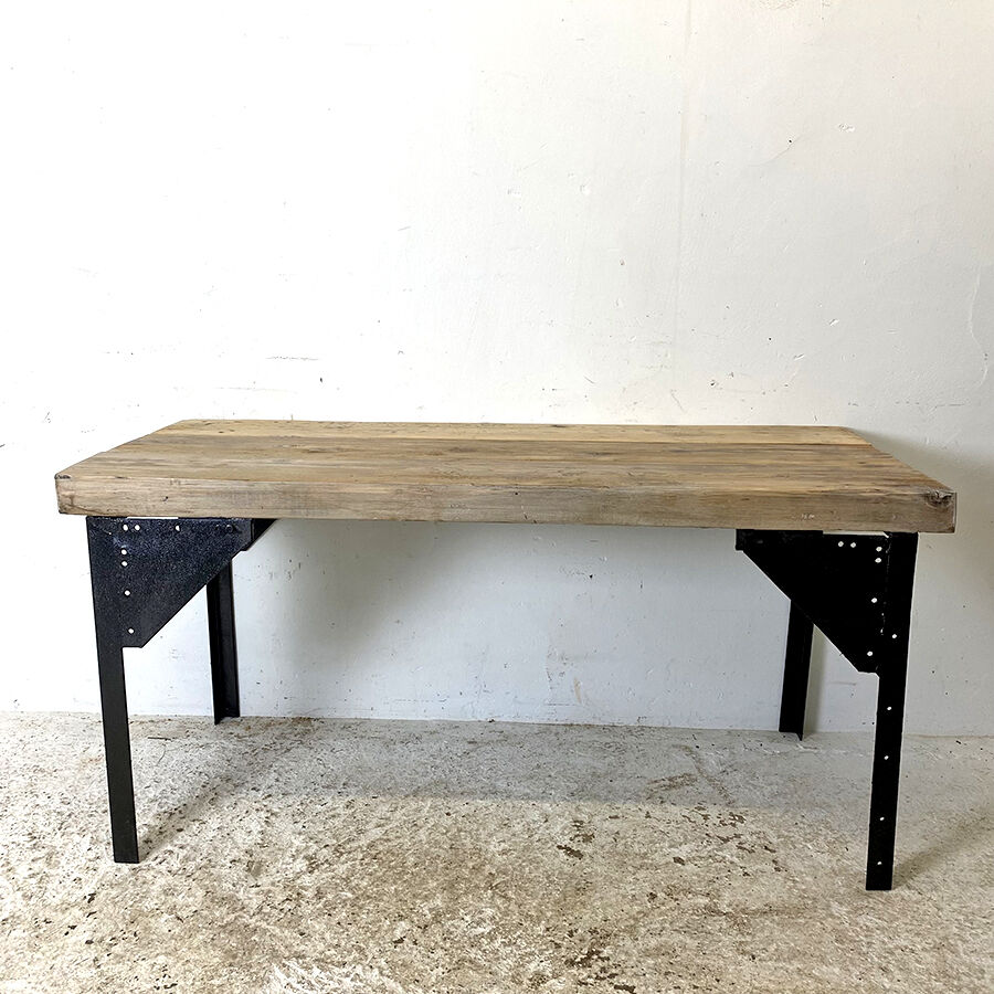 Industrial workbench