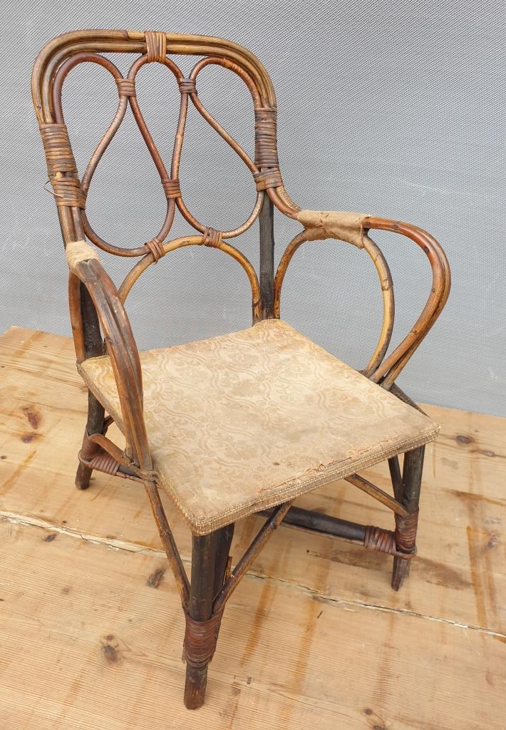 Children's armchair 1890 Chestnut, Rattan and damask velvet