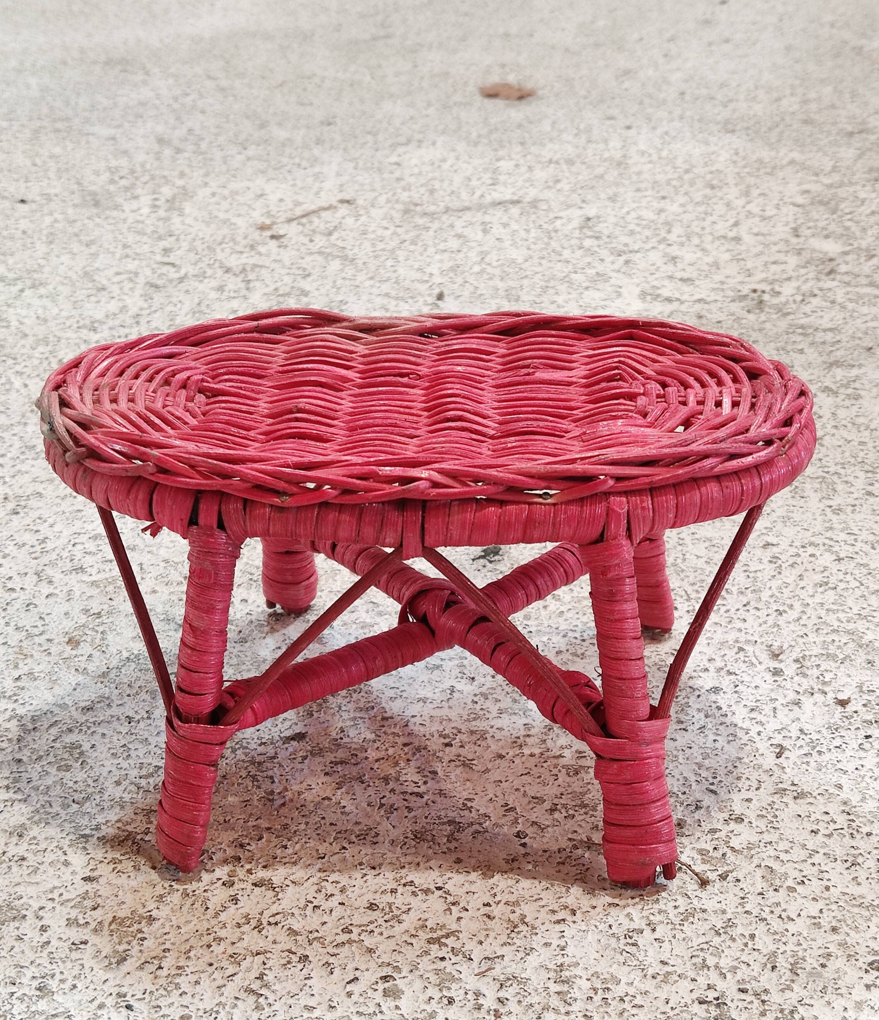 Rattan garden furniture for dolls - vintage