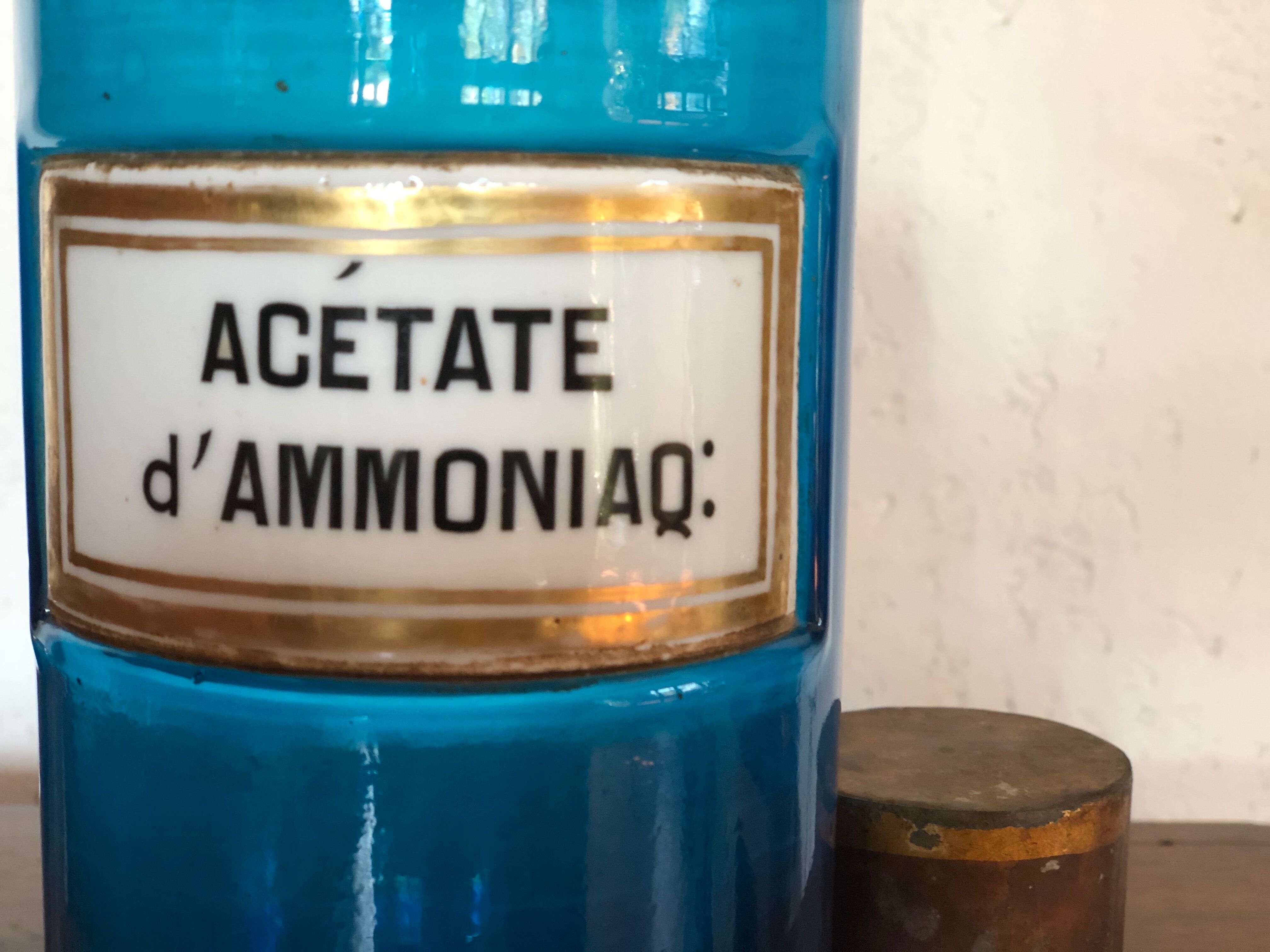 Napoleon III pharmacy pot