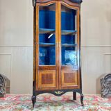 Vitrine En Marqueterie Et Bois Noirci De Style Transition XIX Eme Siècle