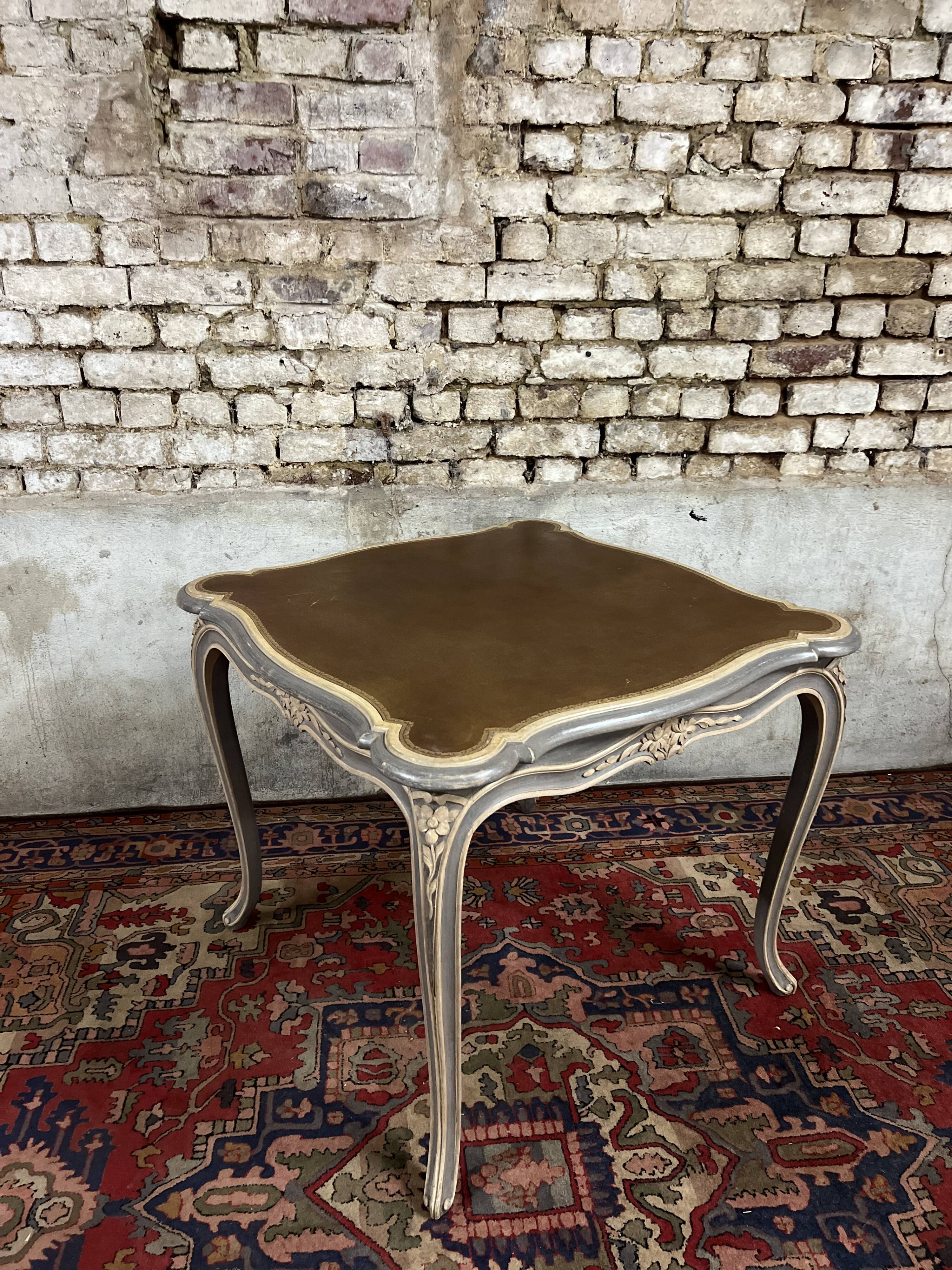 Game table in gray lacquered wood with white filling stamped gouffé