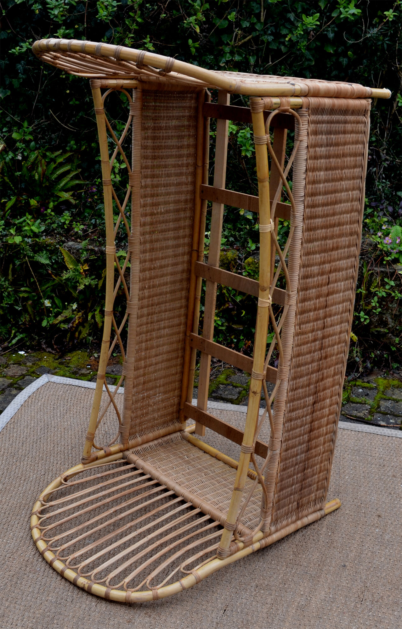 Rattan children's bed