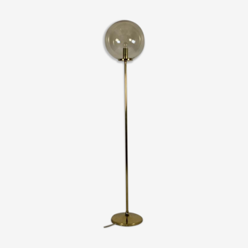 Iridescent glass brass globe lamppost