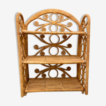 Peacock rattan folding shelf