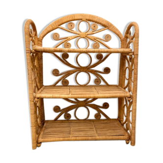 Peacock rattan folding shelf