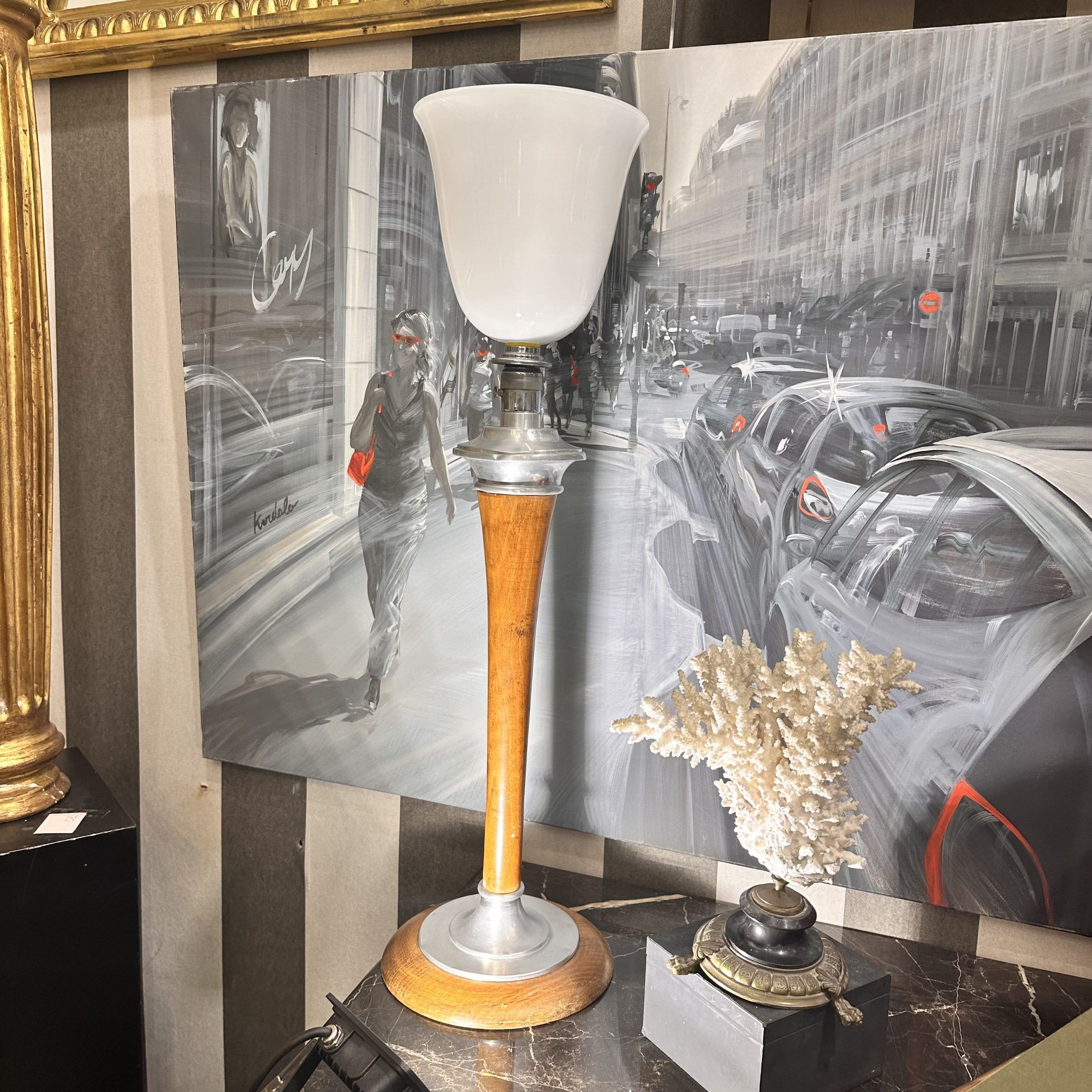 Lampe de table, bois et verre opalin, mazda, art déco, années 20 – france