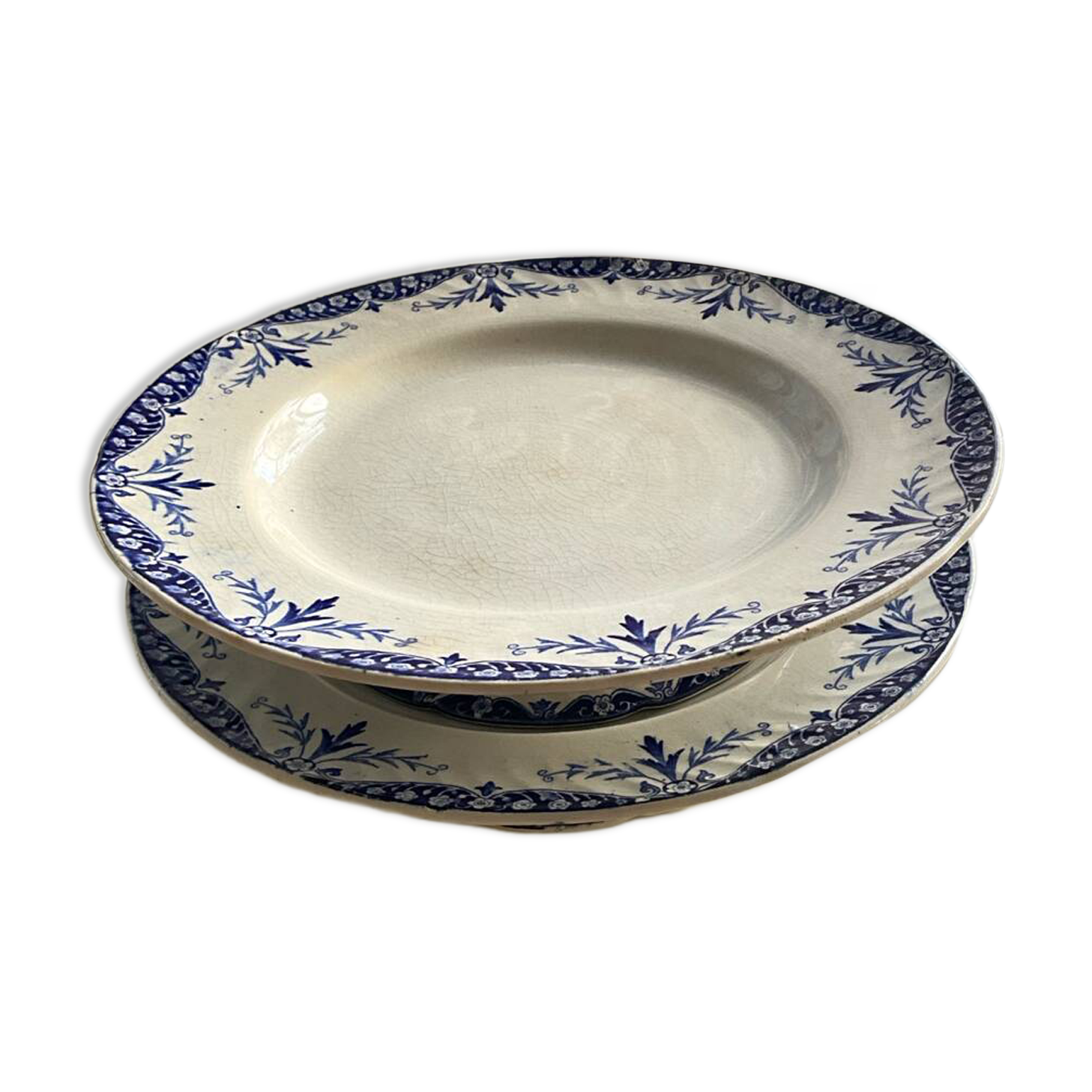 2 cake plates 'iron earth'