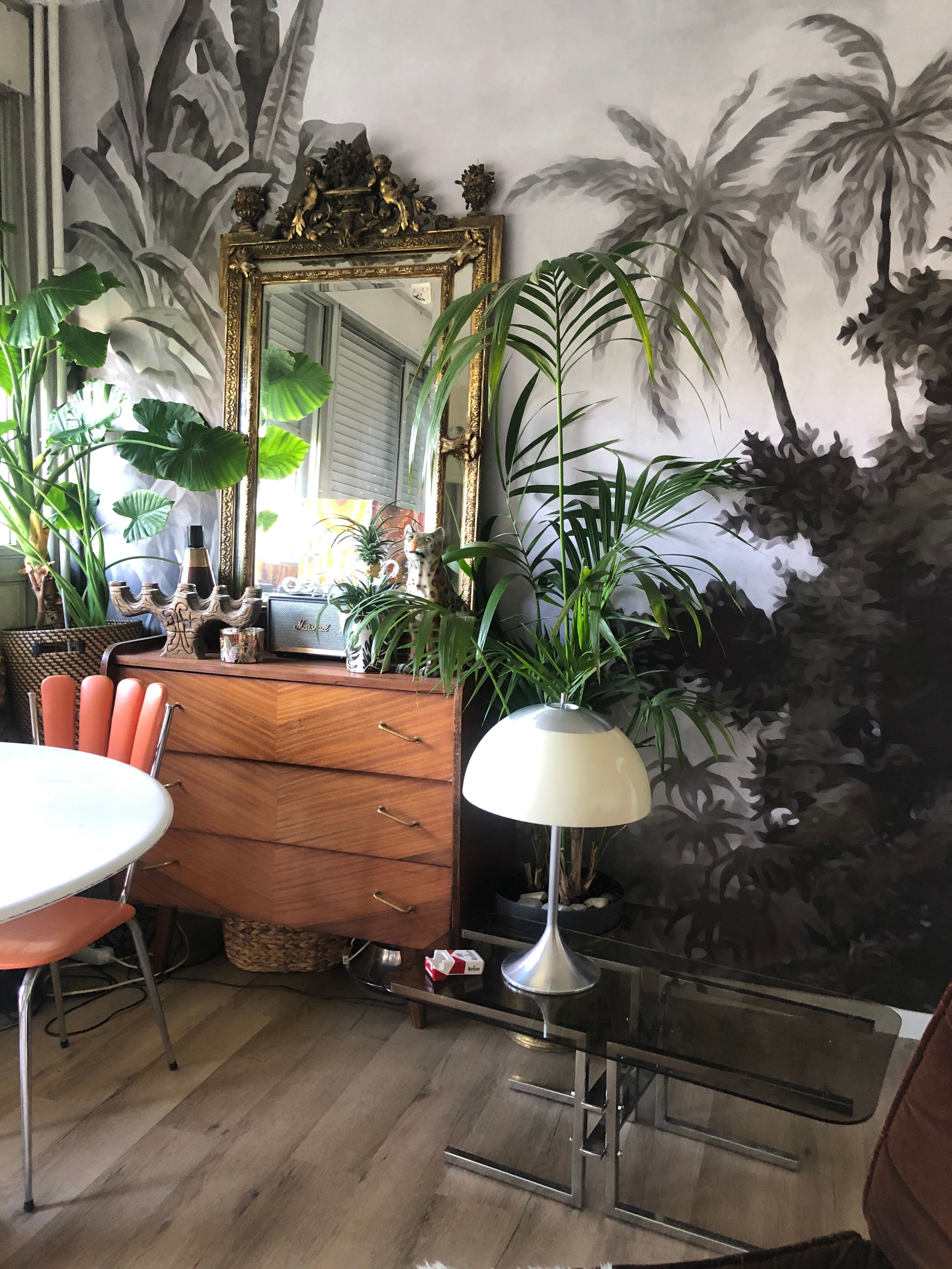 Mushroom lamp foot tulip