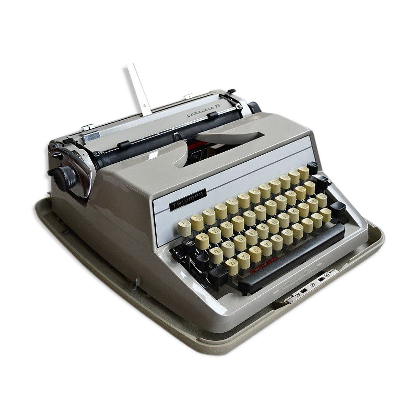 Triumph Gabriele 25 portable typewriter