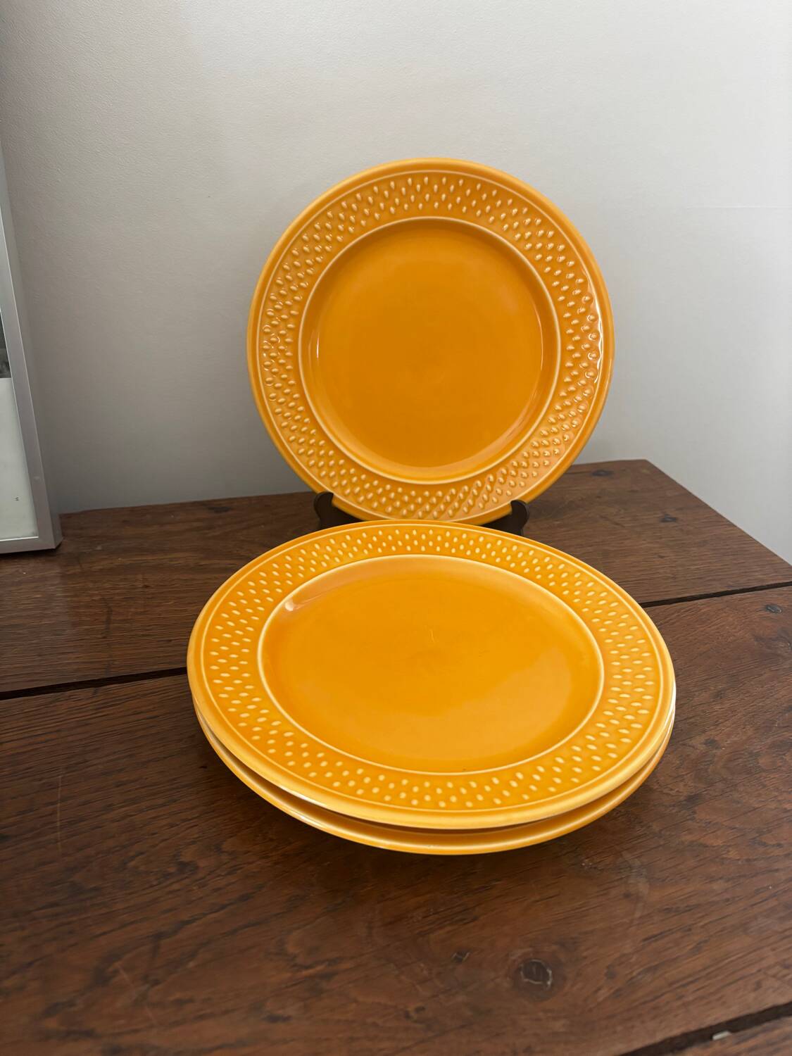 4 dinner plates and 3 dessert plates Geneviève Lethu