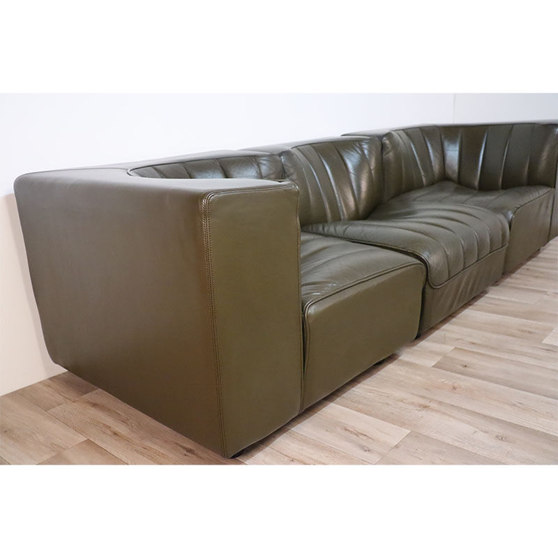 Modular vintage leather sofa by Tito Agnoli for Mobilier International 1970