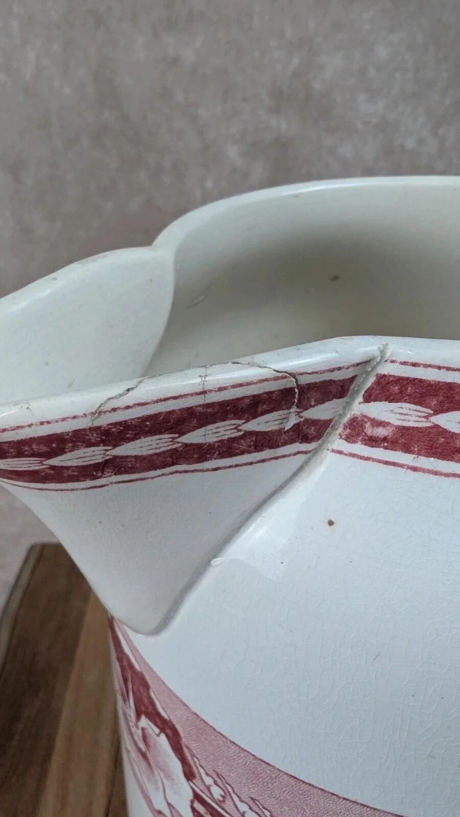 Grand pot de toilette ancien Digoin modèle Parma