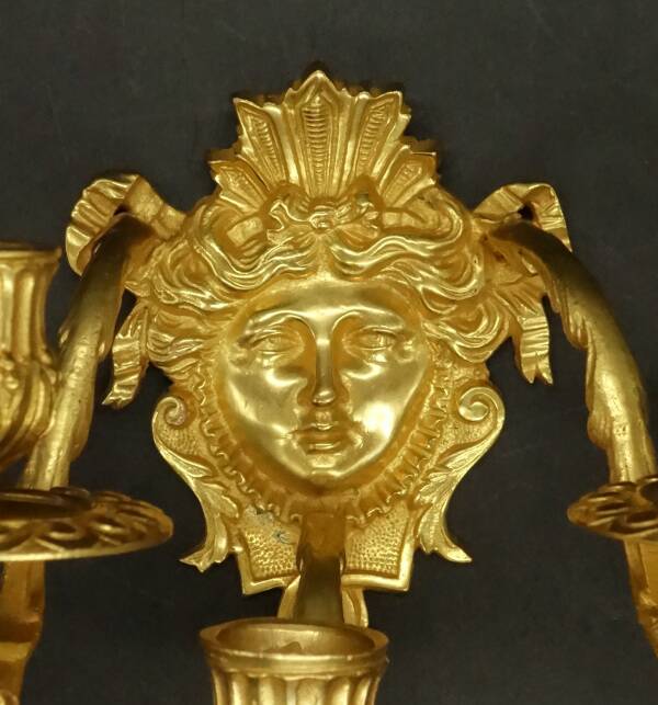 Pair of wall sconces with female masks, Napoléon III period, 19th century - bronze