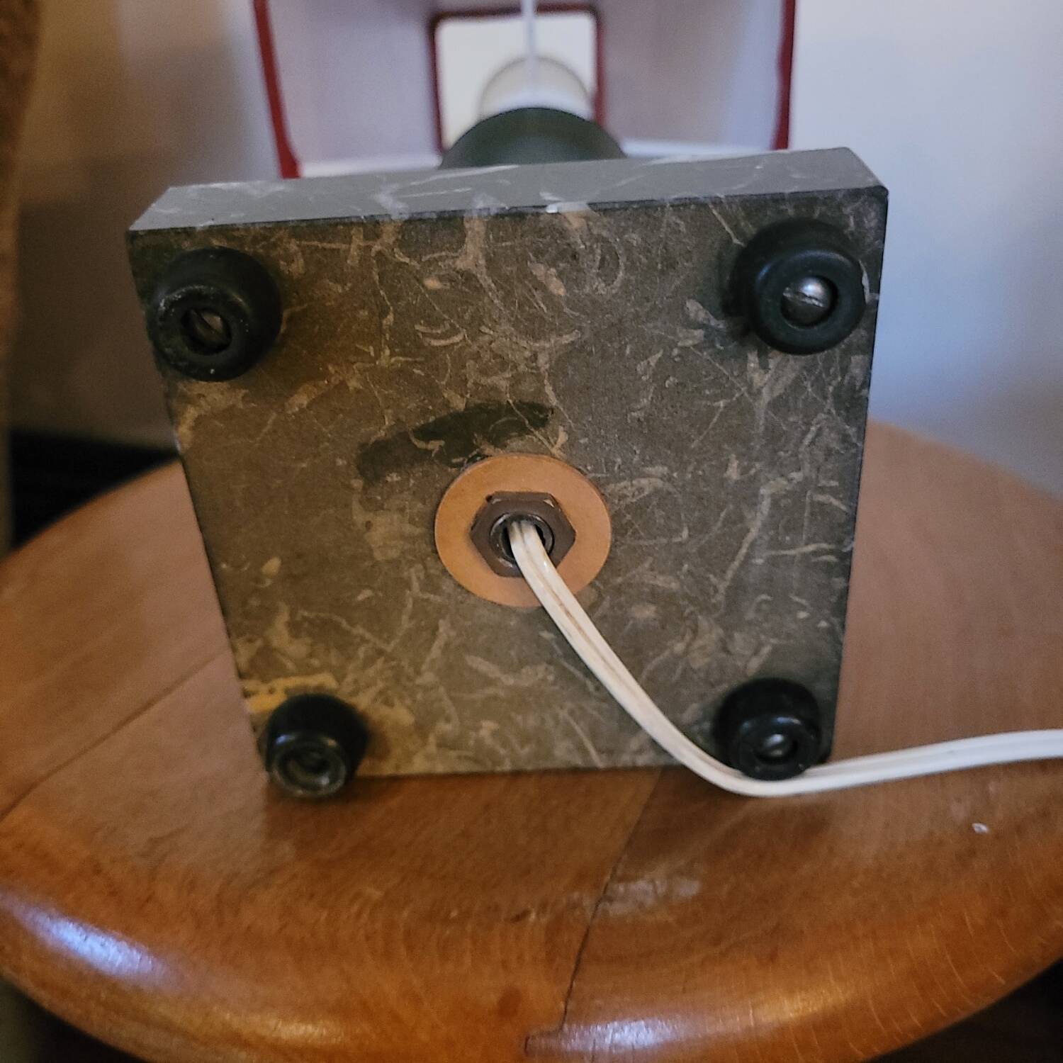 Vintage 1960s lamp – black veined marble and decorated metal