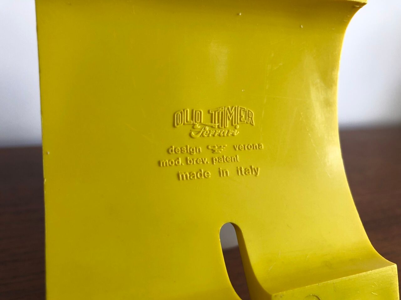 Toucan lamp by Ferrari