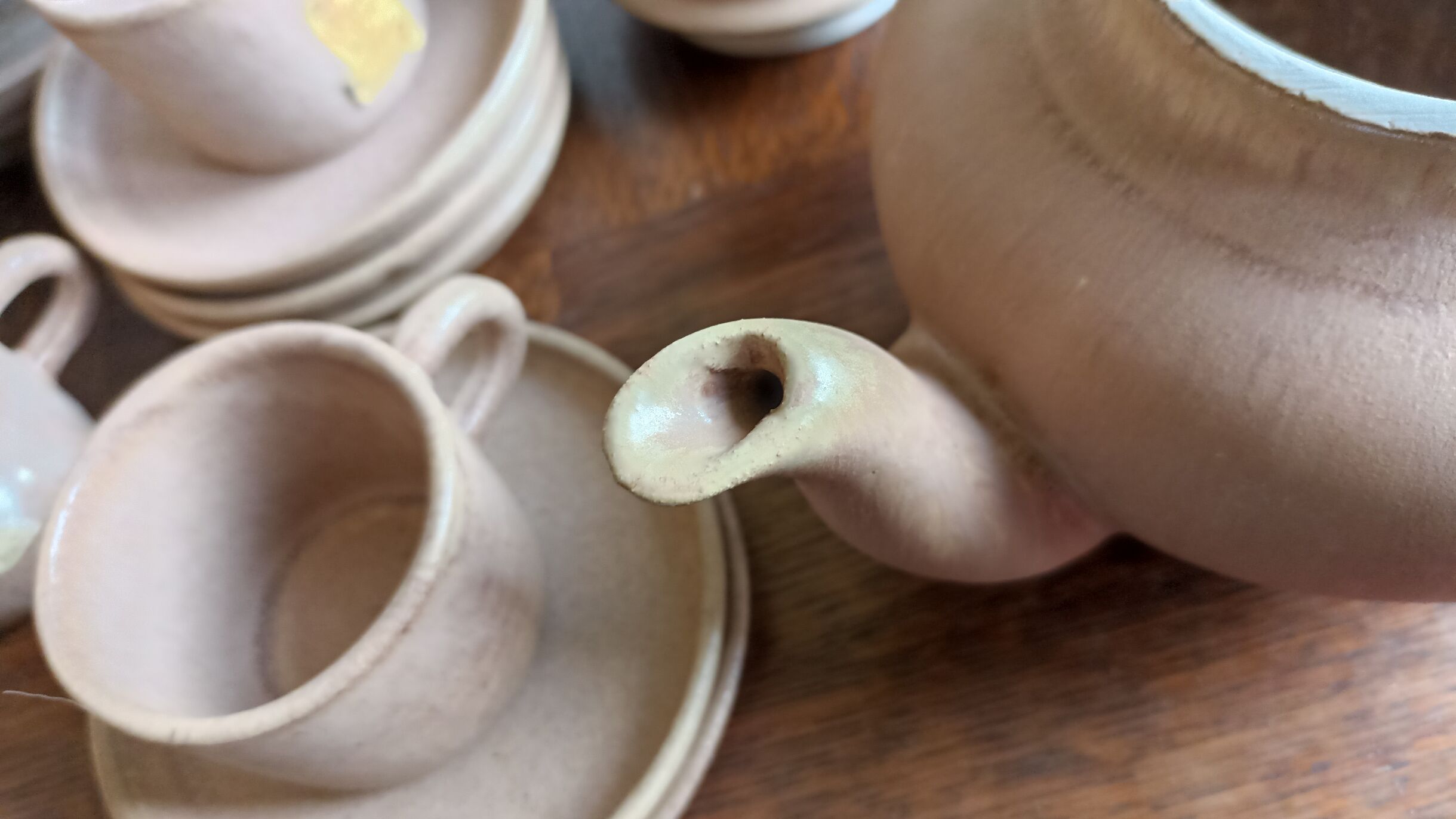 12-cup service with saucers and a pourer - Vieux grès de la Tour