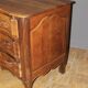 Commode Arbalète en noyer XVIIIe