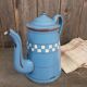 Antique enamelled coffee maker - Kitchen decoration