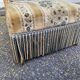Chauffeuse vintage Napoléon velours beige