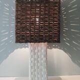 Extra wide table lamp