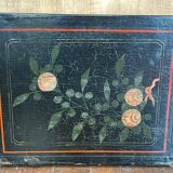 Antique Chinese chest with 2 doors