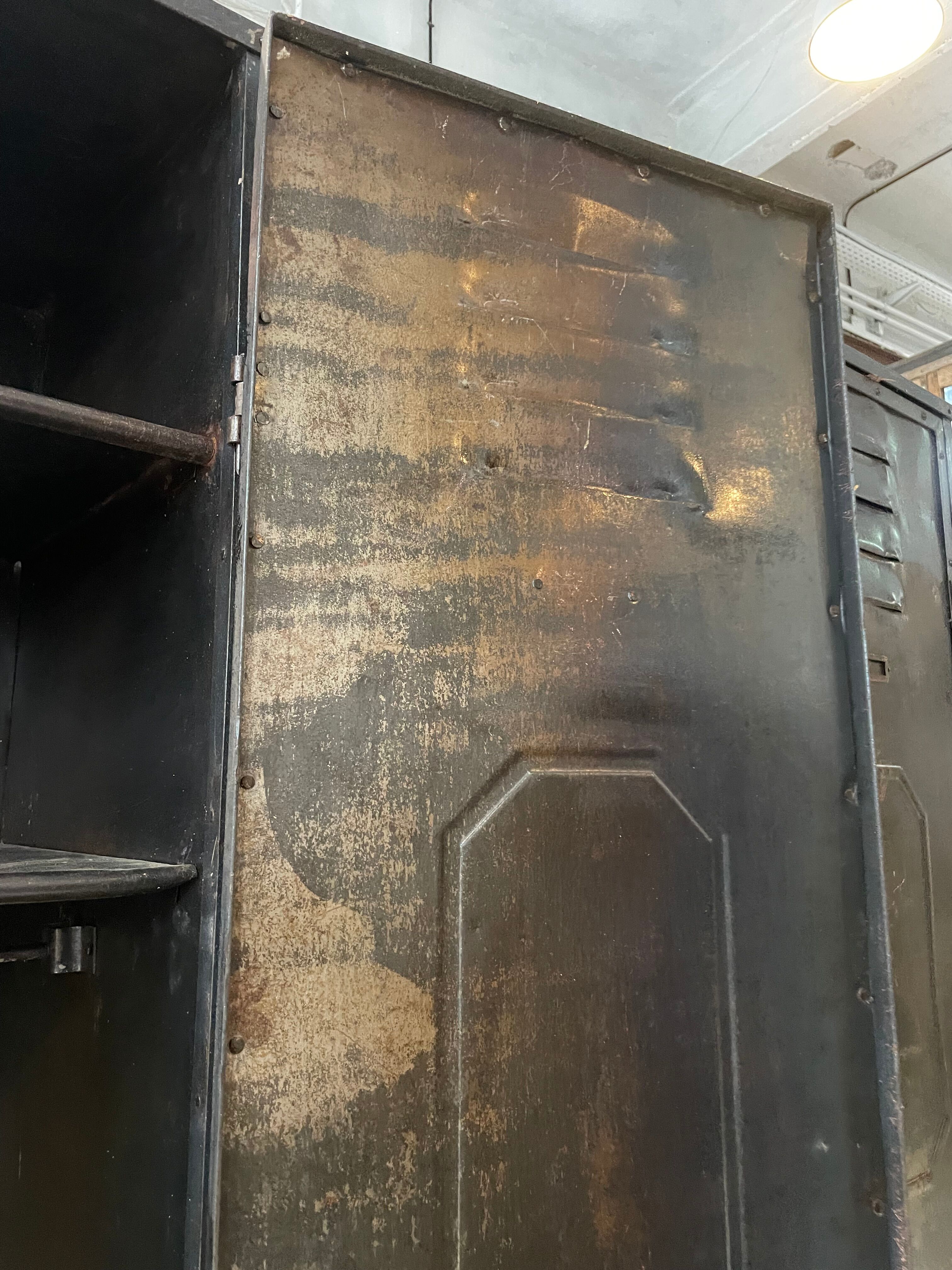 Riveted metal cloakroom Swchartz 1920
