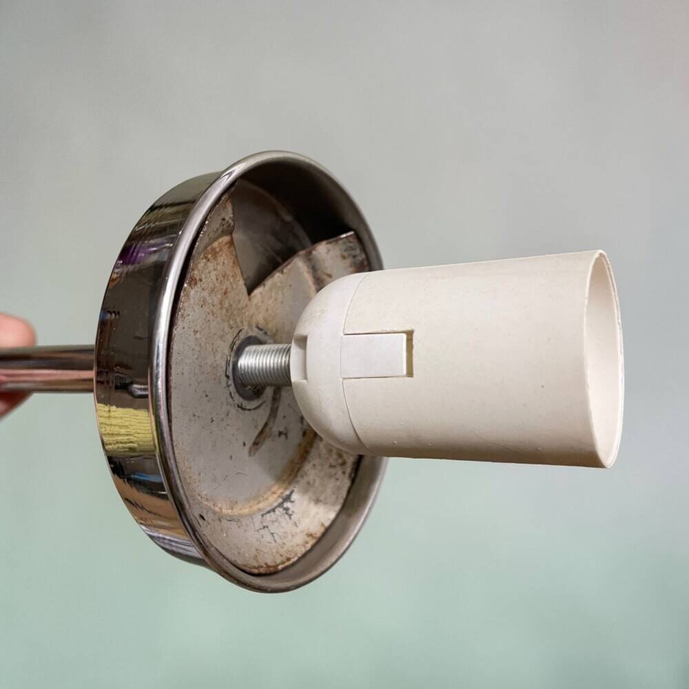 Regency glas pendant with ornate brass crown